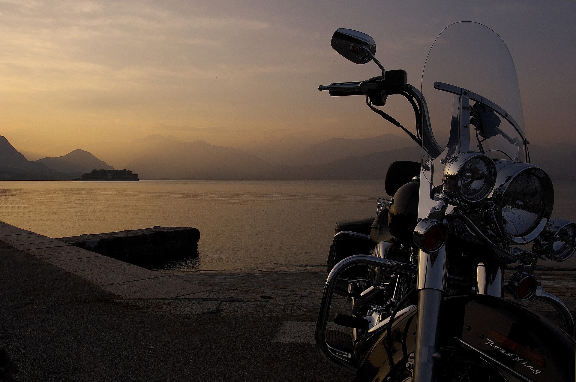 harley motorcycle by lake motorcycle accident settlement